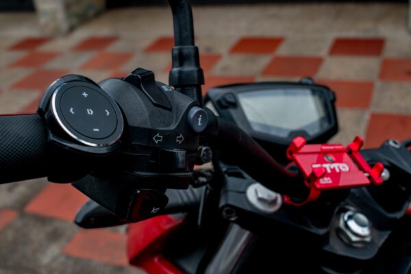 DSC_0040 Control Multimedia Impermeable Redondo